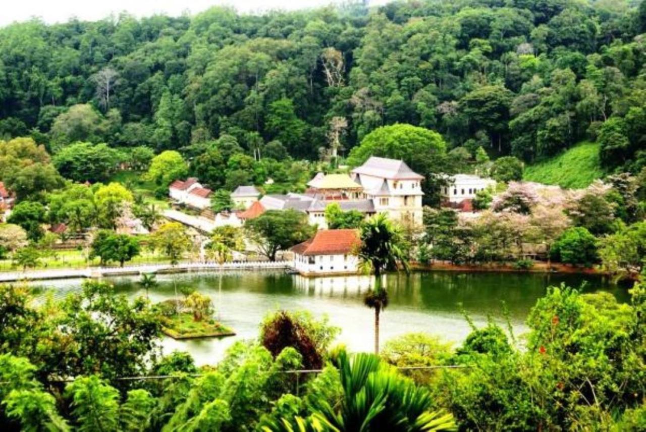 Medhani Hotel Kandy Exterior foto